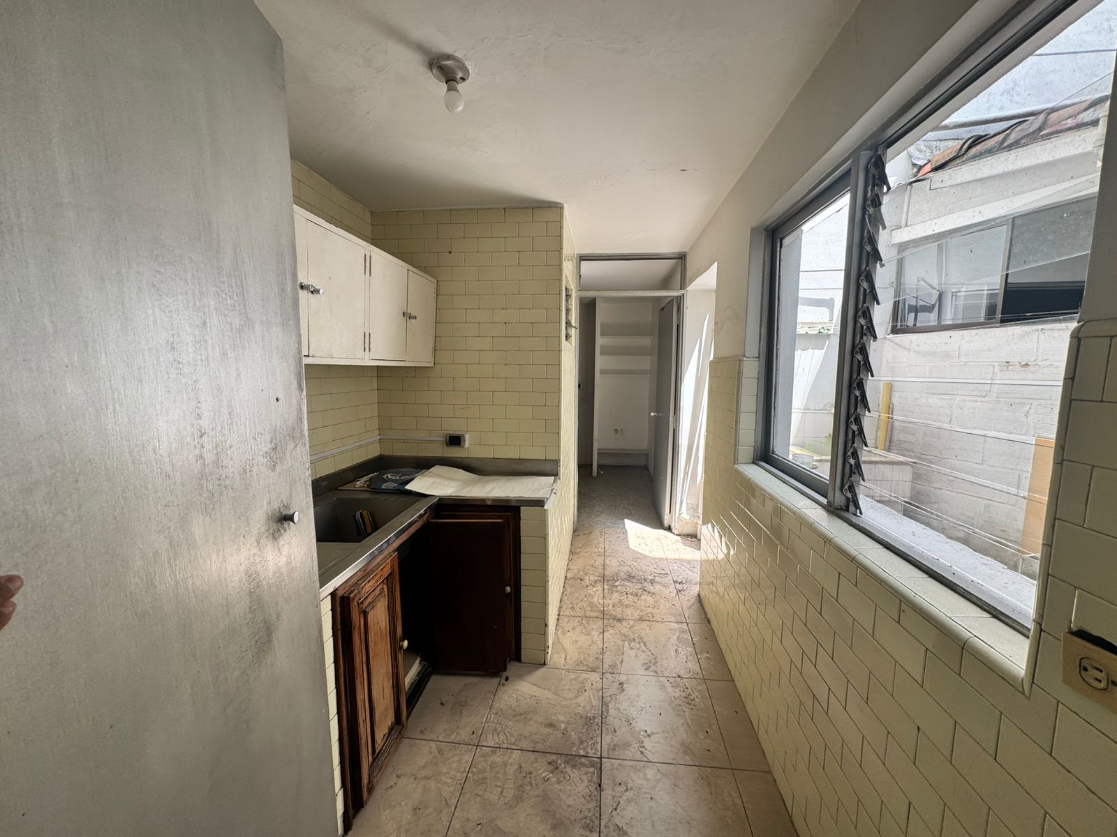 se arrienda local comercial poblado