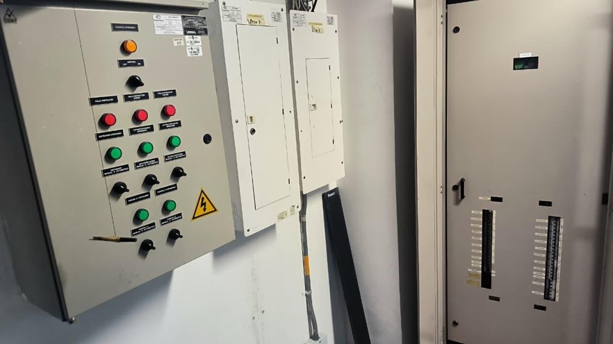 se arrienda oficina en bello niquia