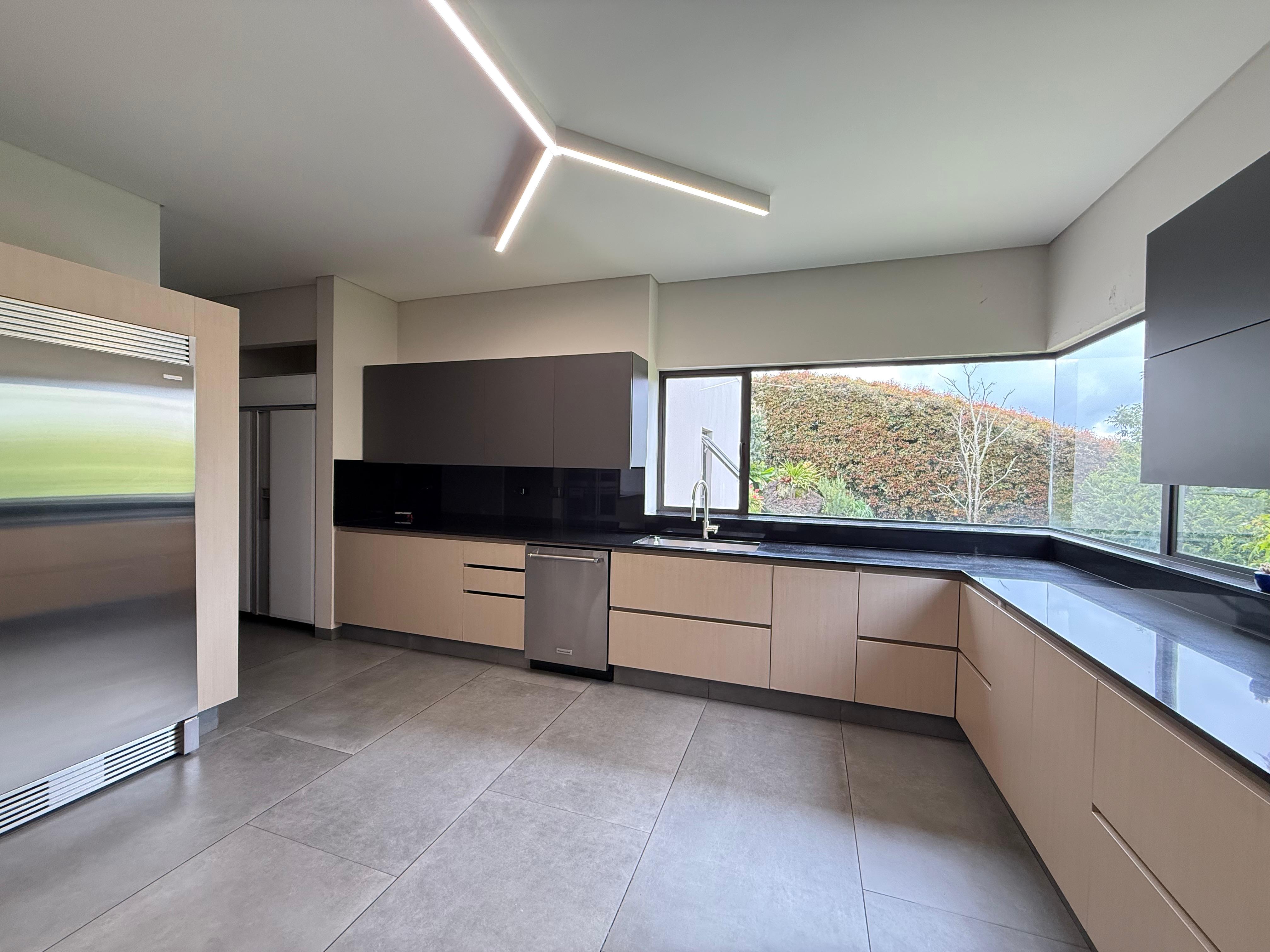 se vende casa en el alto de las palmas