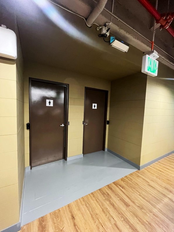 se arrienda oficina en el poblado