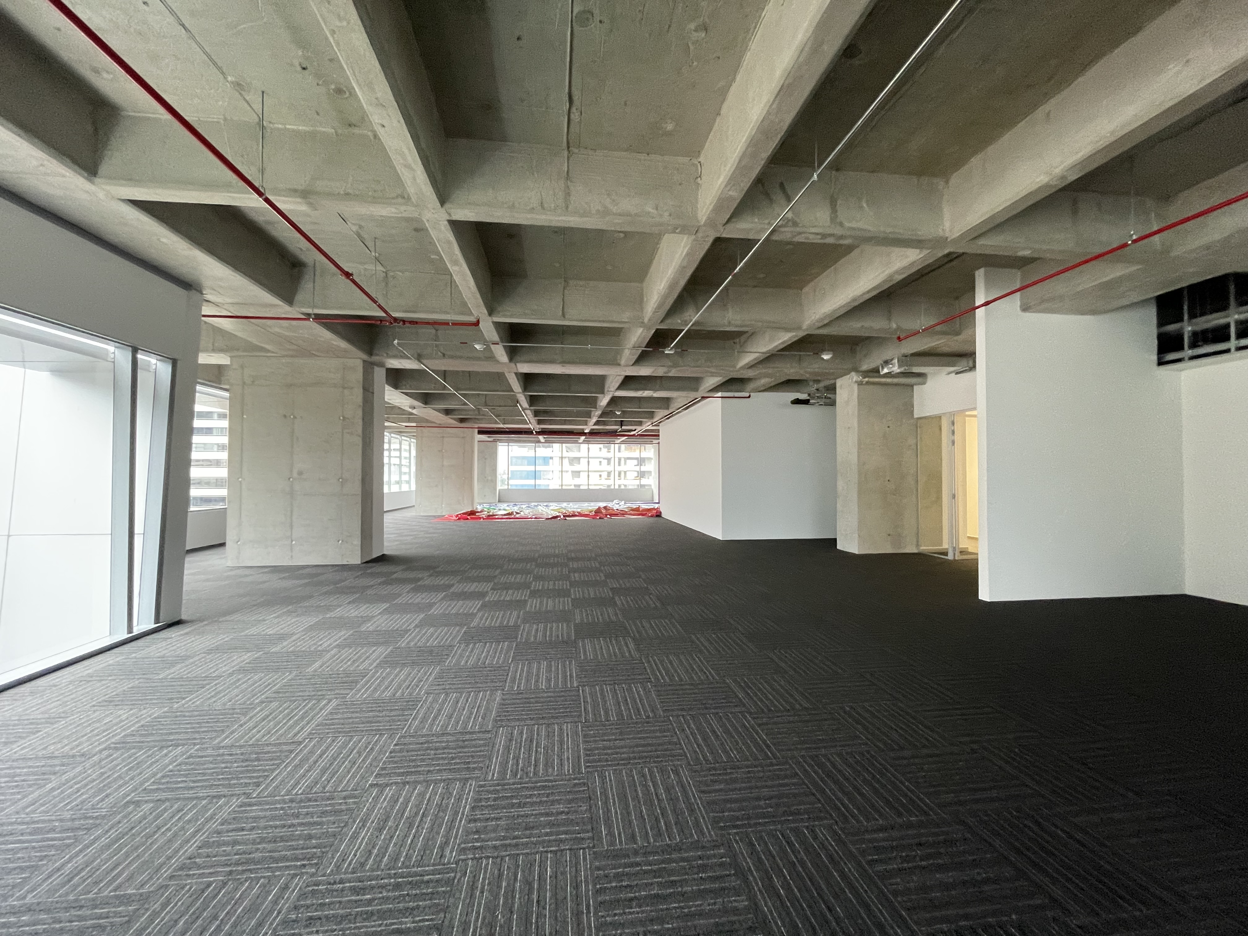 se arrienda oficina en medellin