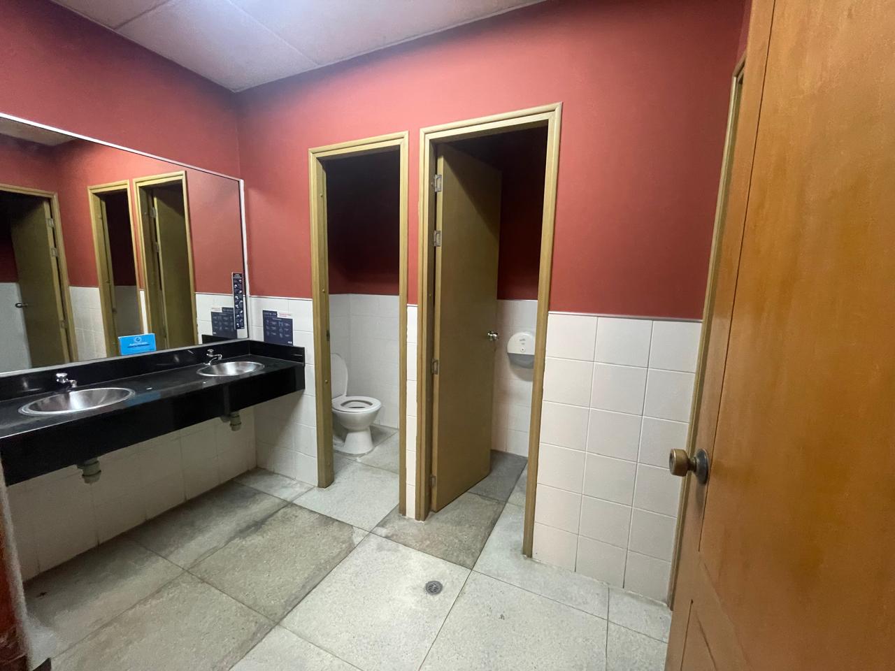 se arrienda oficina en itagui