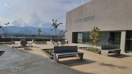 se arrienda oficina medellin