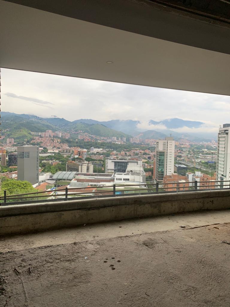 se arrienda oficina poblado