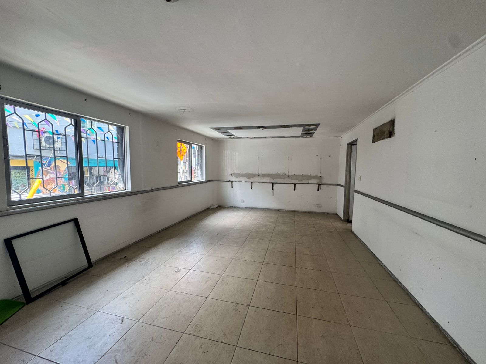 se arrienda local comercial poblado