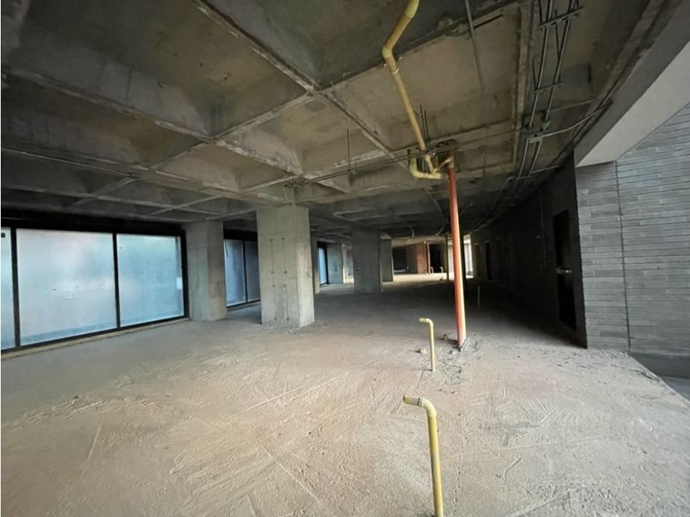 se arrienda oficina poblado