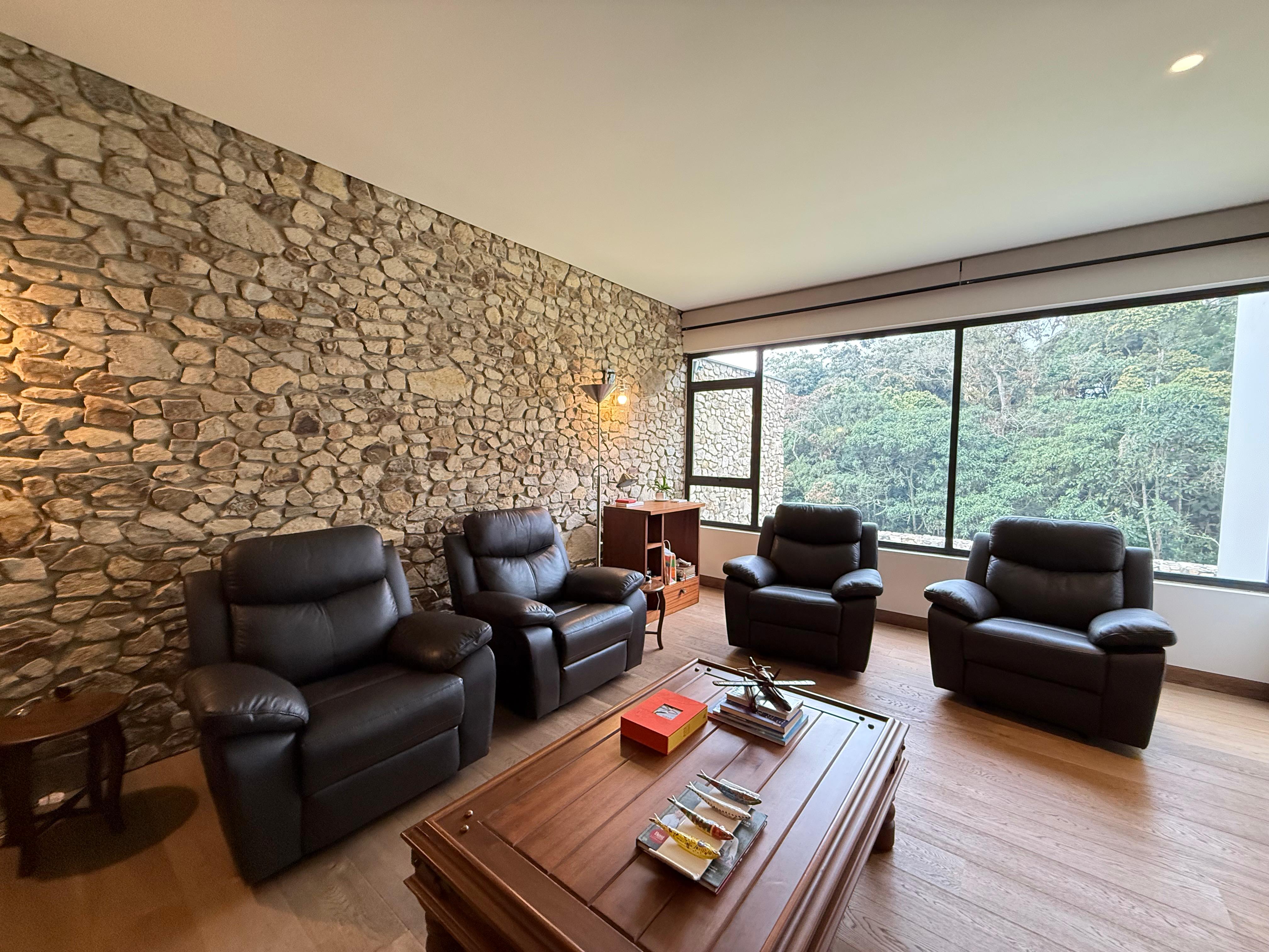 se vende casa en el alto de las palmas