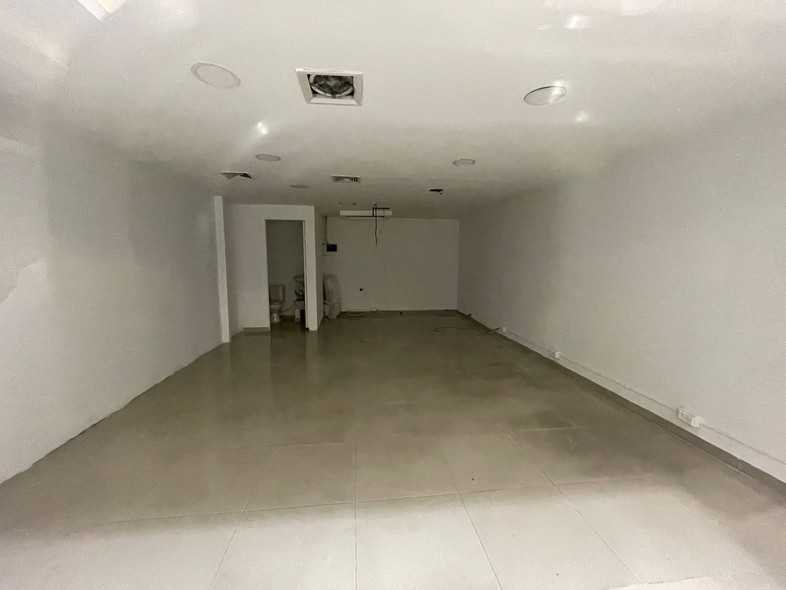 se arrienda o se vende local en medellin