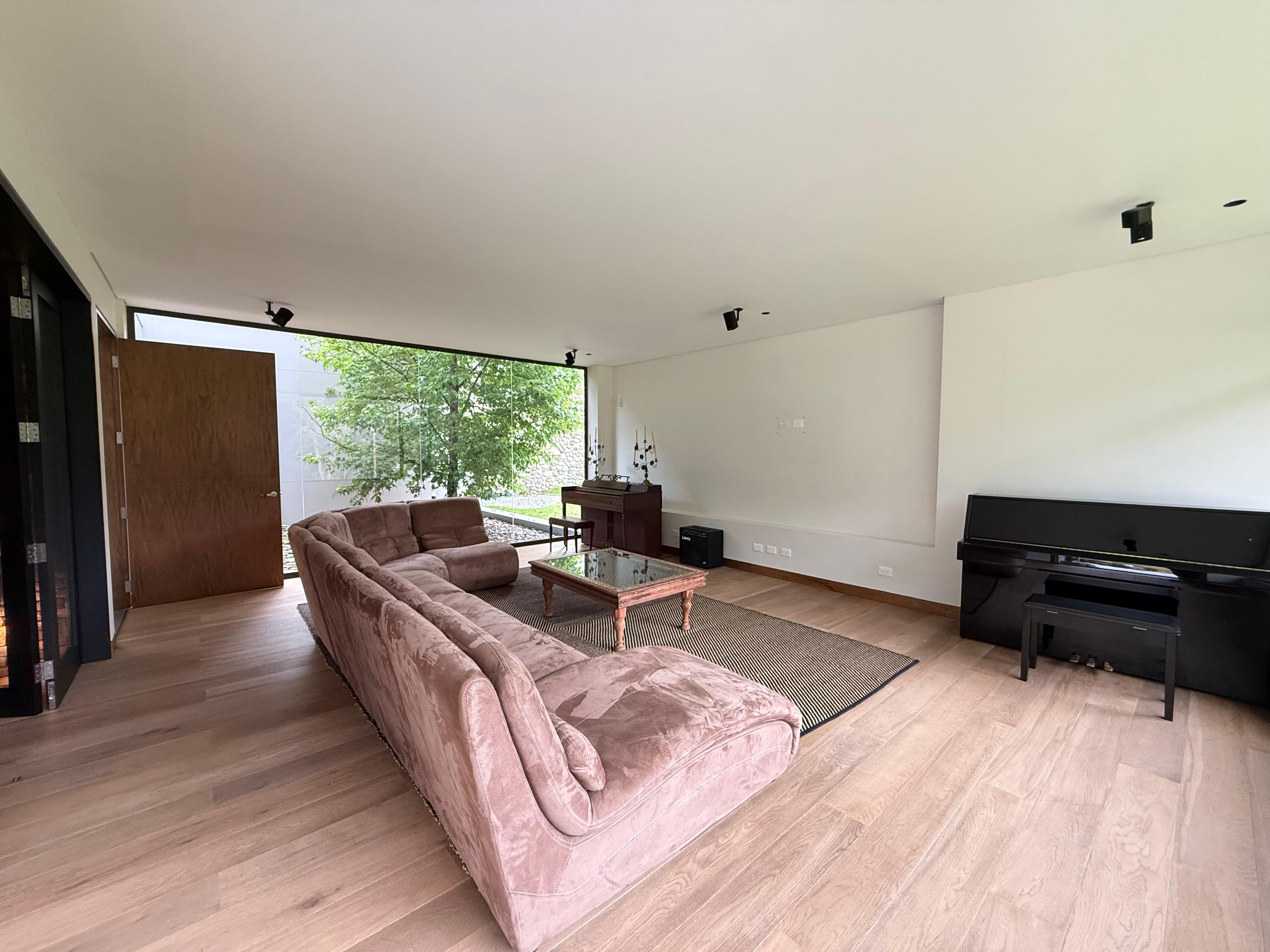 se vende casa en el alto de las palmas