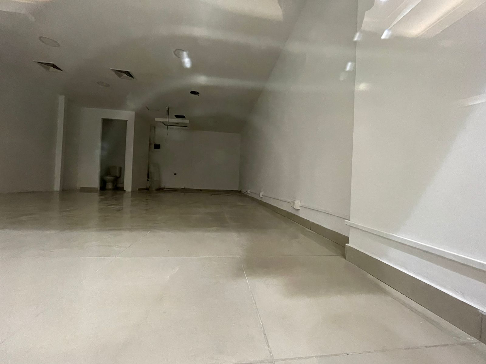 se arrienda o se vende local en medellin