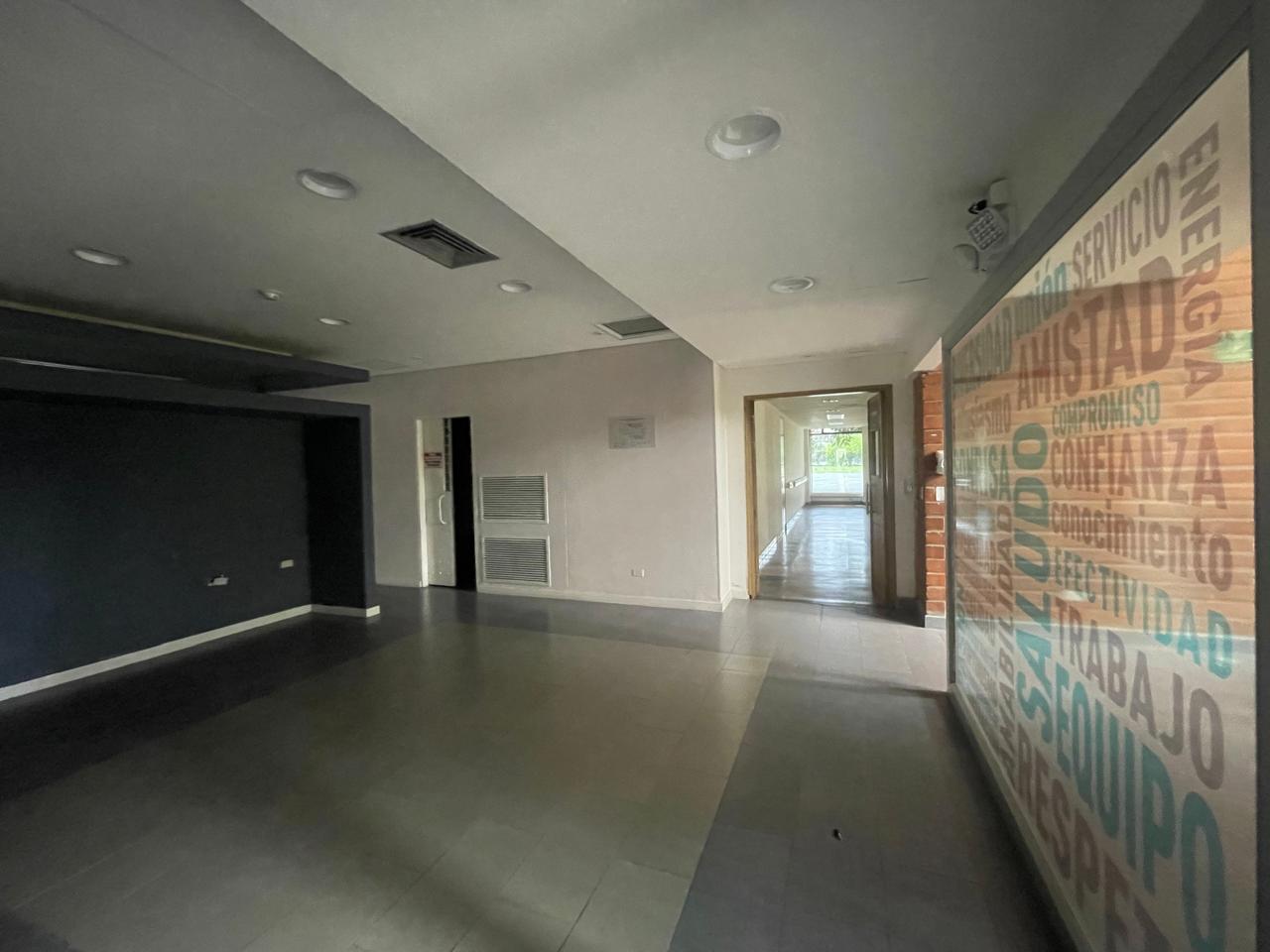 se arrienda oficina en itagui