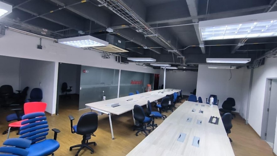 se arrienda oficina en bello niquia