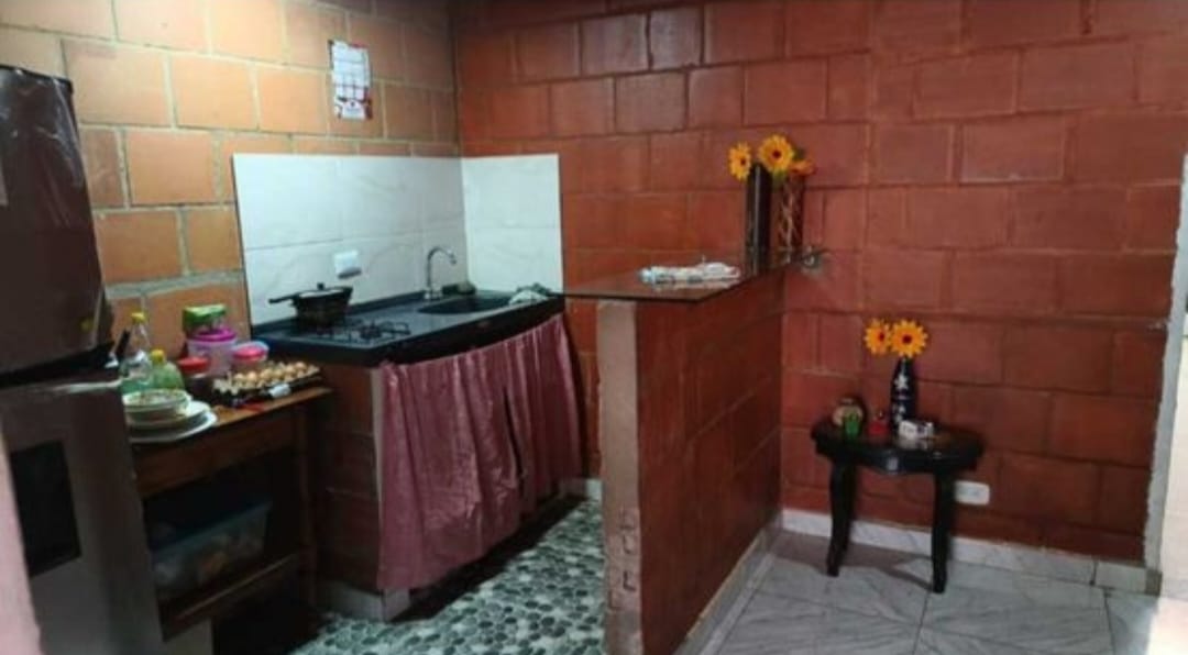 VENDO CASA CIUDADELA DE LAS FLORES -JAMUNDI