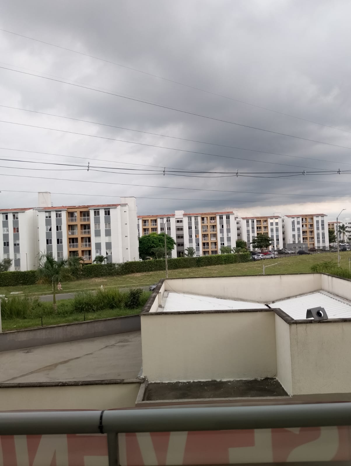 VENDO APARTAMENTO EN CR PASEO DE PANGOLA