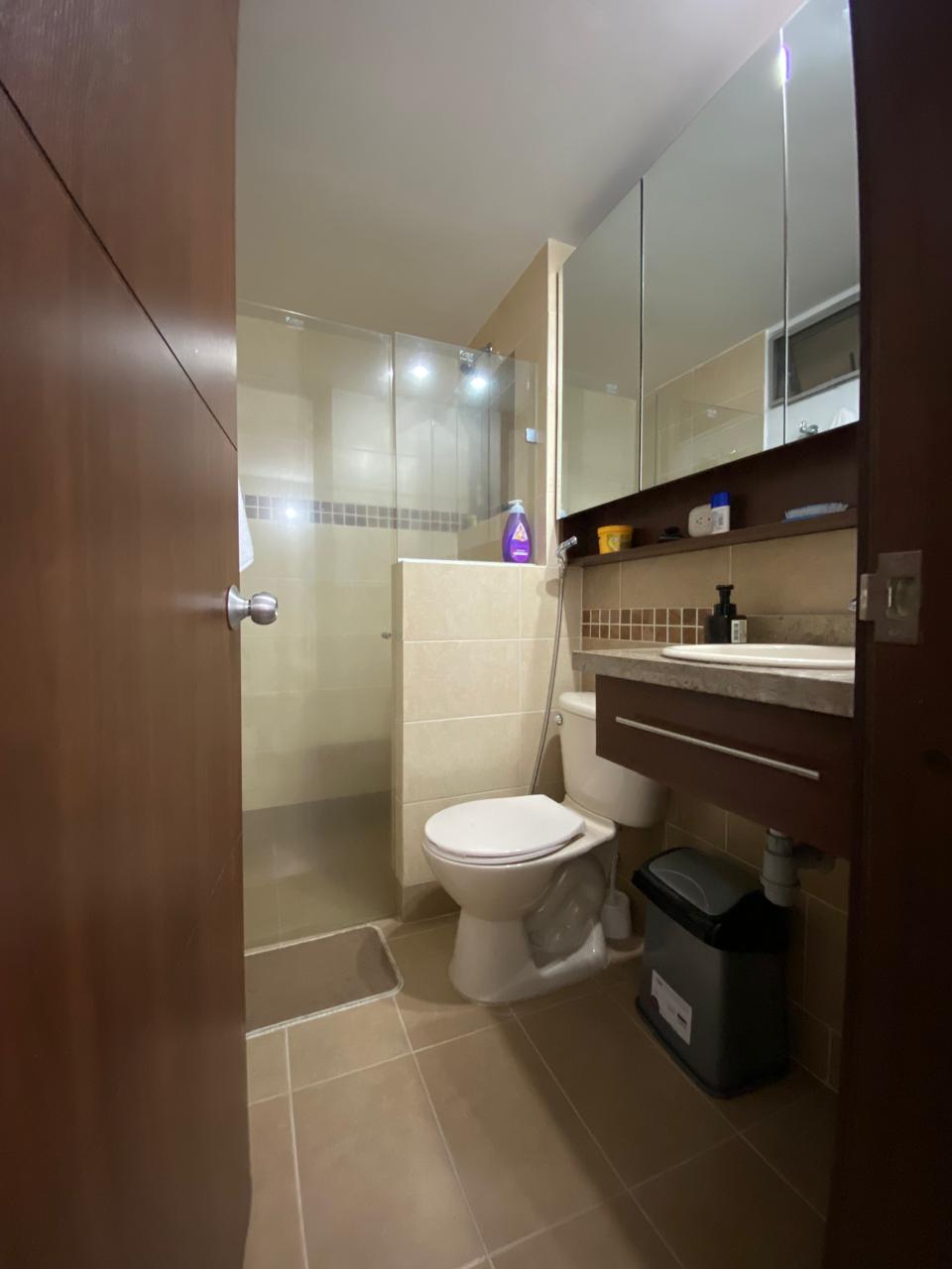 VENDO APARTAMENTO EN CR PARQUES DE LA BOCHA