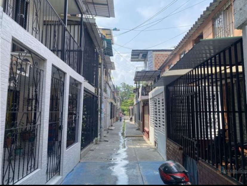 VENDO CASA VALLE GRANDE-CALI