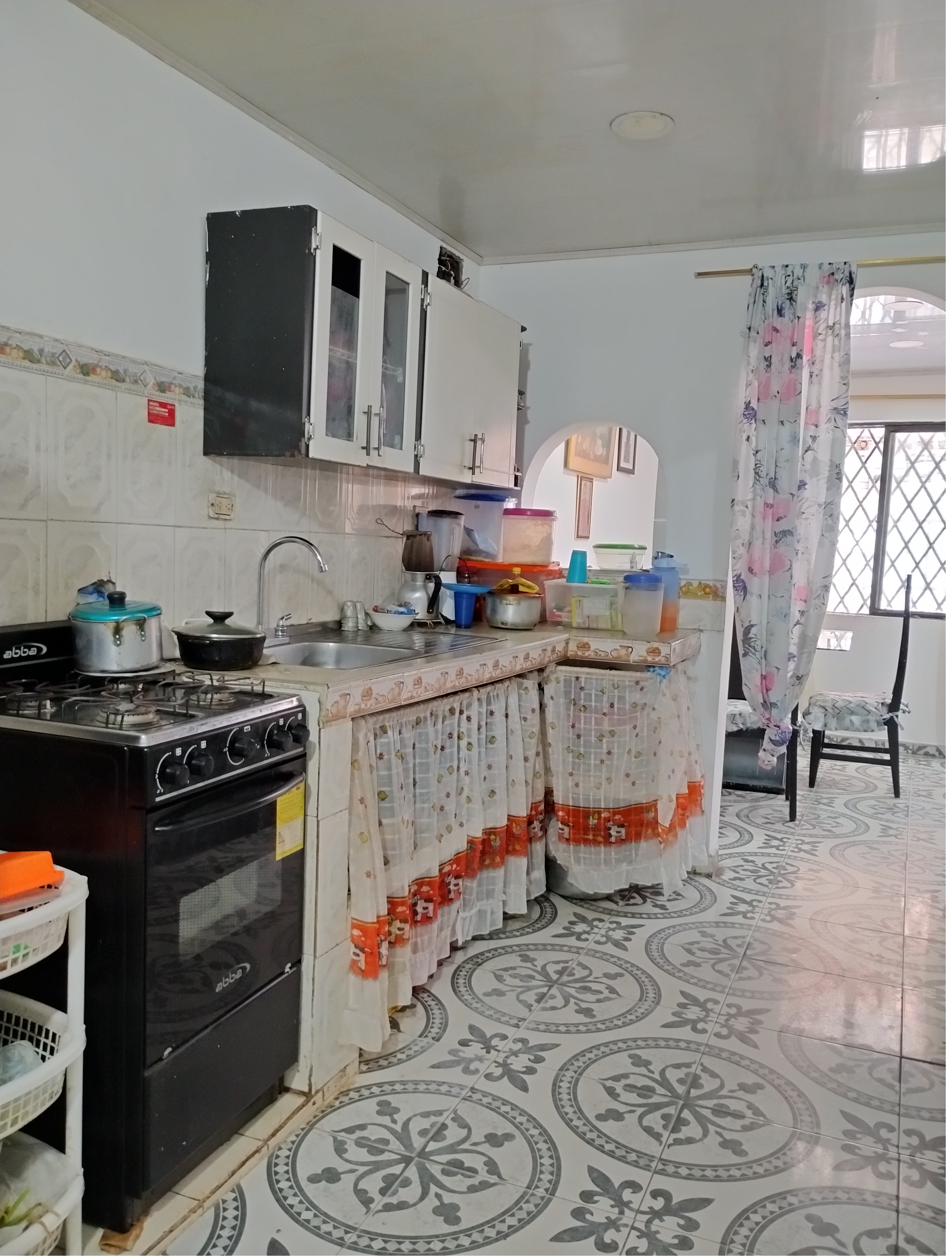 VENDO CASA DE 3 PISOS EN EL BARRIO ANTONIO NARIÑO