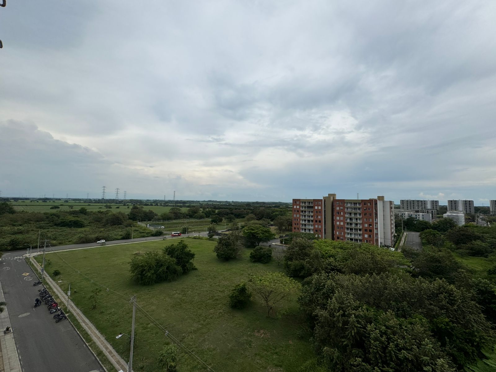 VENDO APARTAMENTO EN CR LANTANA - KACHIPAY