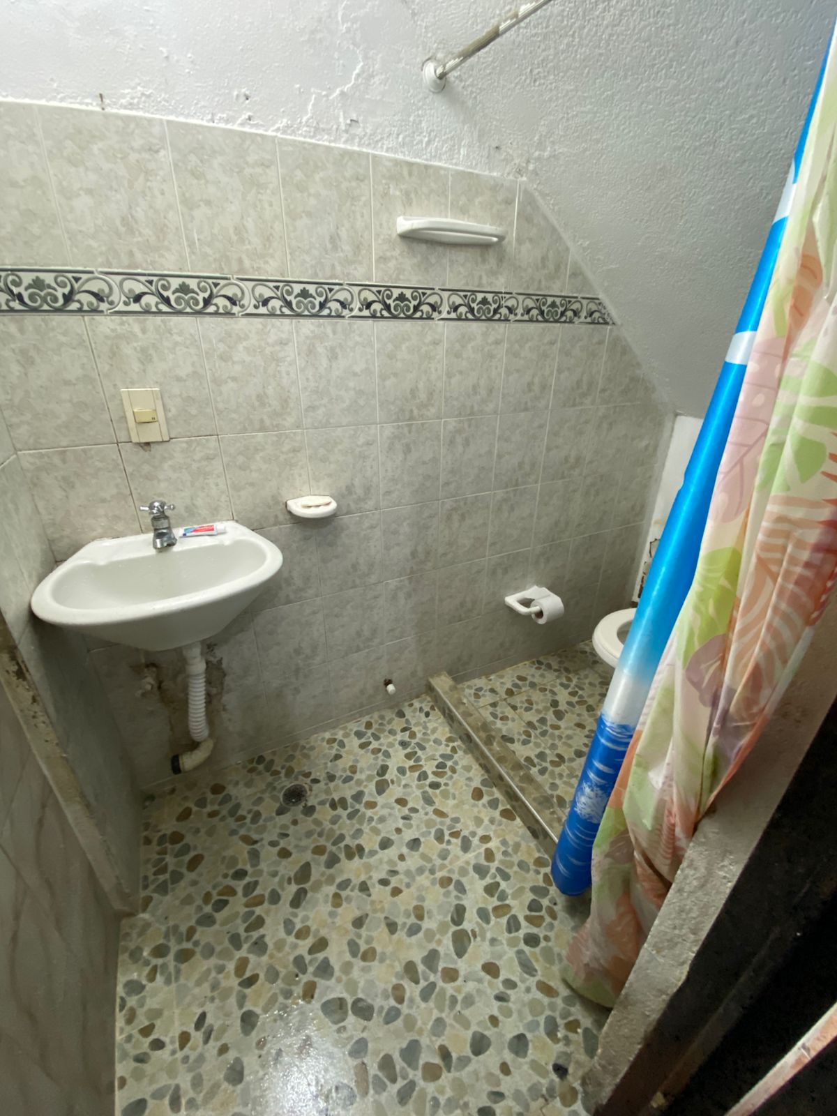 VENDO CASA EN CIUDAD CORDOBA
