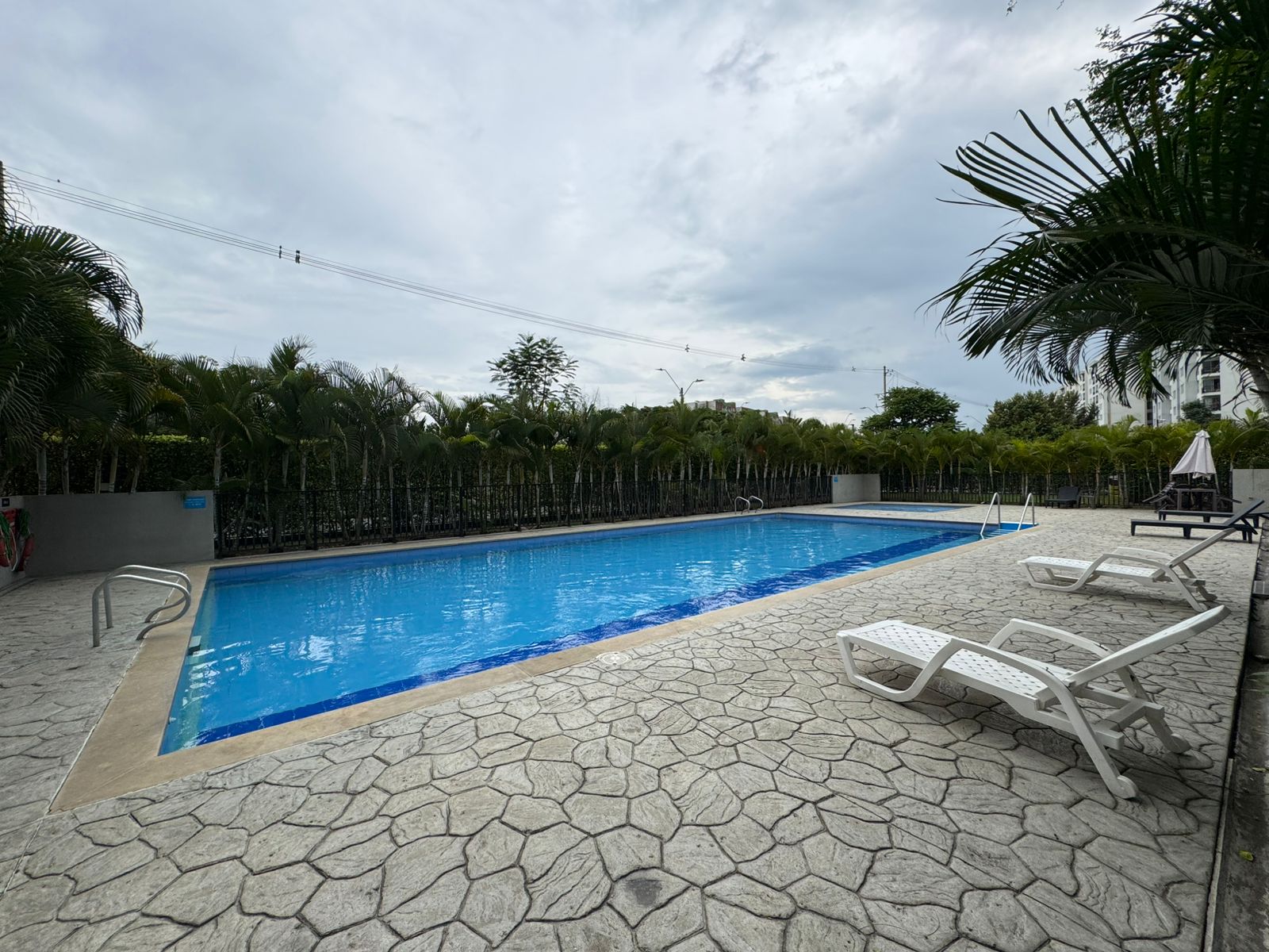 VENDO APARTAMENTO EN CR LANTANA - KACHIPAY