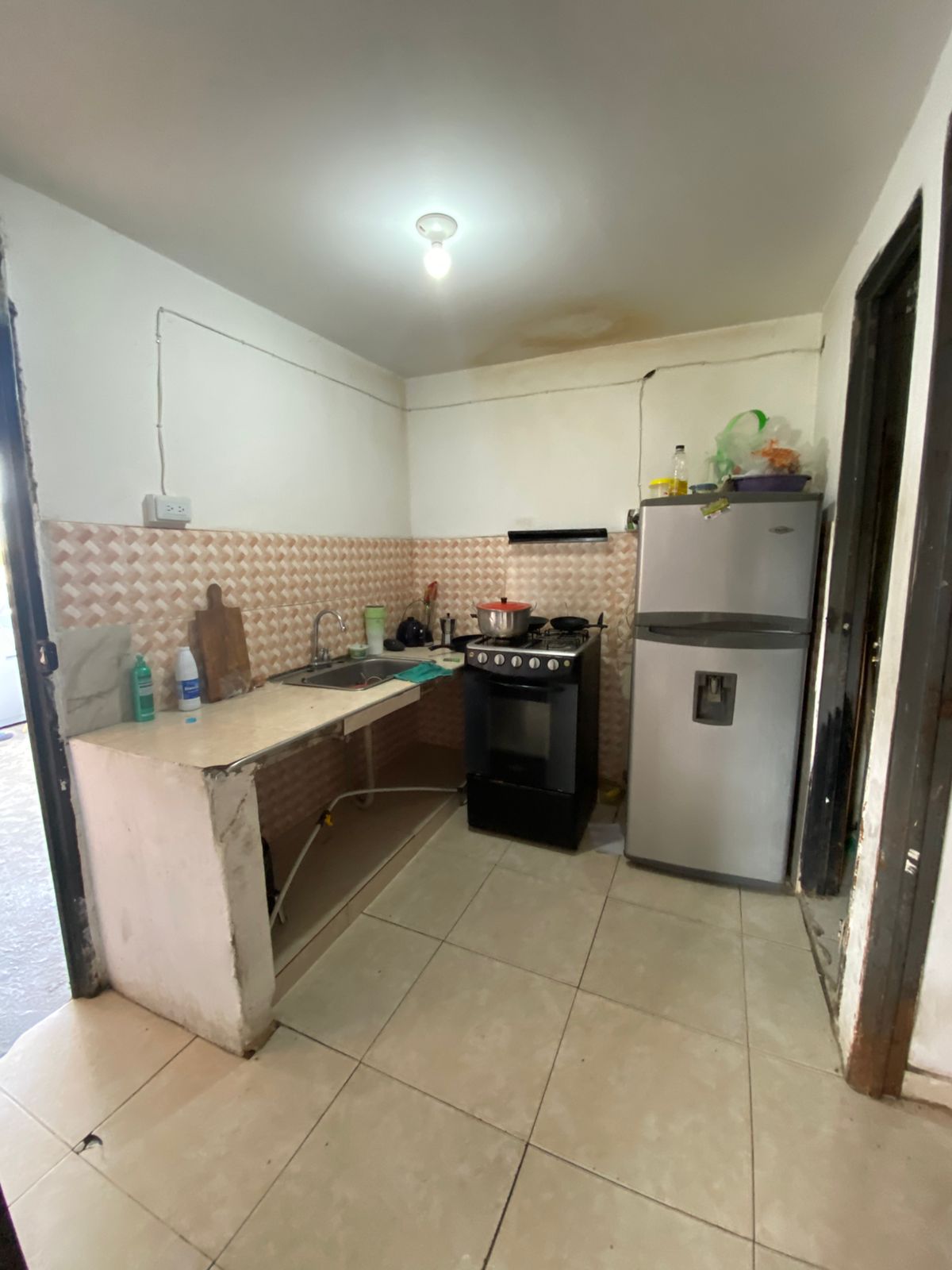 VENDO CASA EN CIUDAD CORDOBA