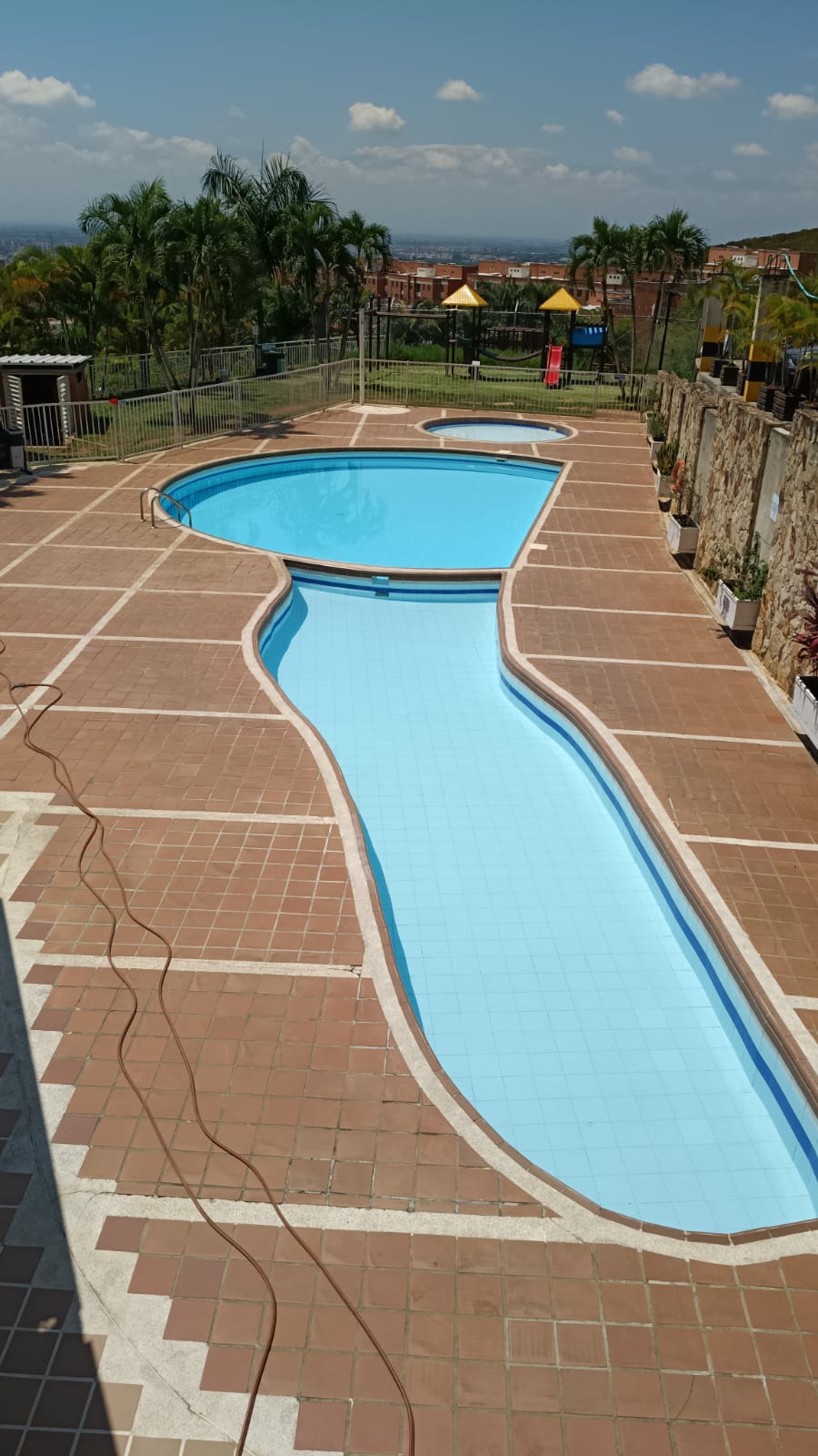 Apartamento en venta en Meléndez, piso 8 con parqueadero y piscina