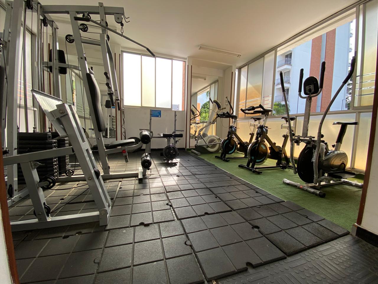 VENDO APARTAMENTO EN CR PARQUES DE LA BOCHA
