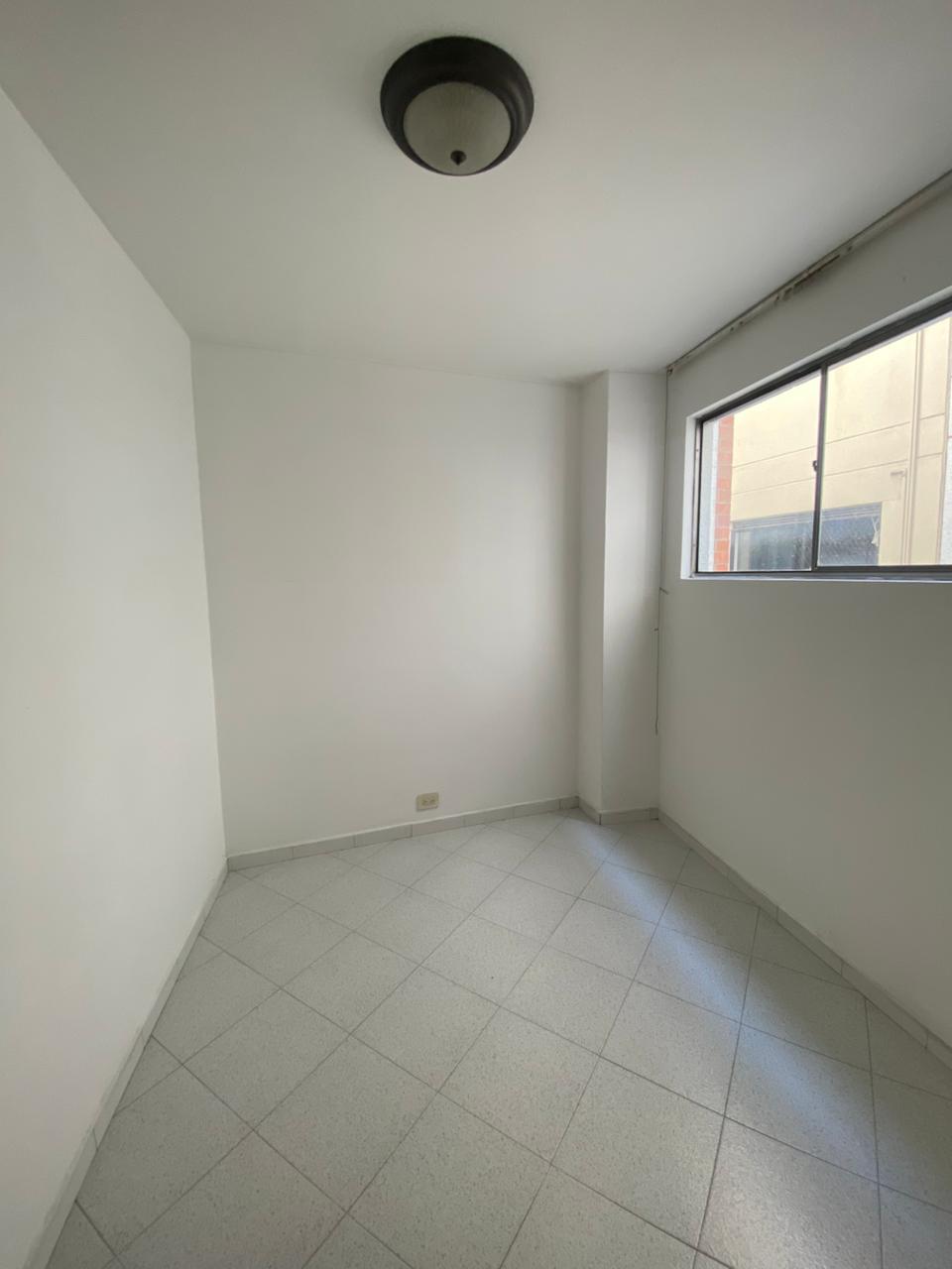 VENDO APARTAMENTO EN EDIFICIO EL NARANJO