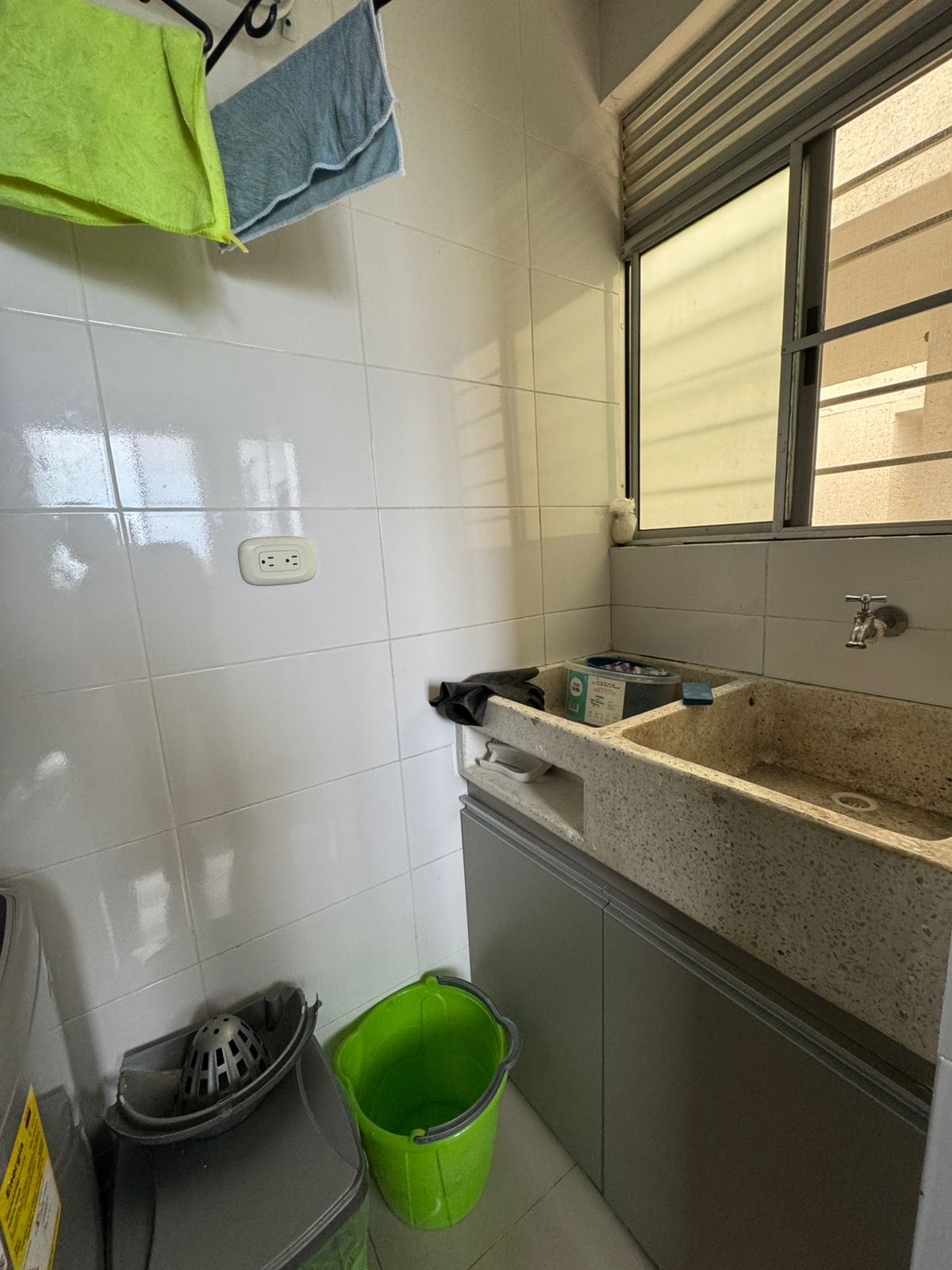 VENDO APARTAMENTO EN CR LANTANA - KACHIPAY