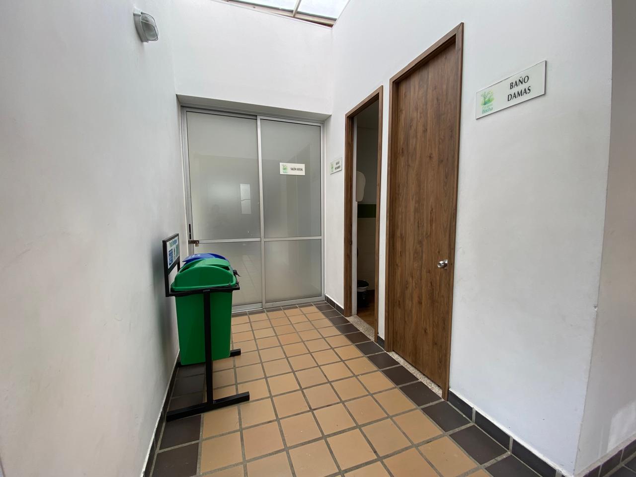 VENDO APARTAMENTO EN CR PARQUES DE LA BOCHA