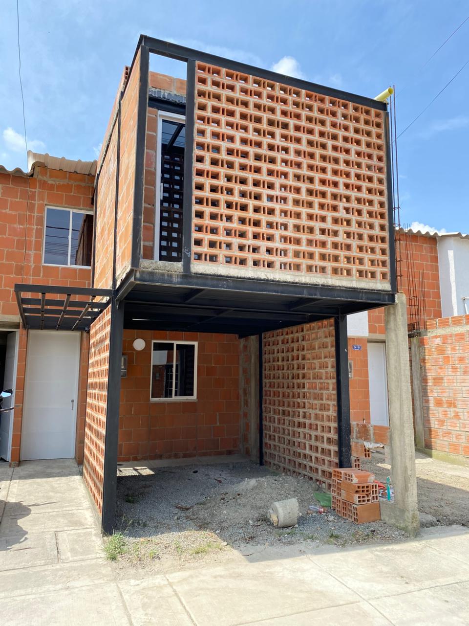VENDO CASA EN MANZANARES - CIUDAD DEL VALLE  VIA CANDELARIA