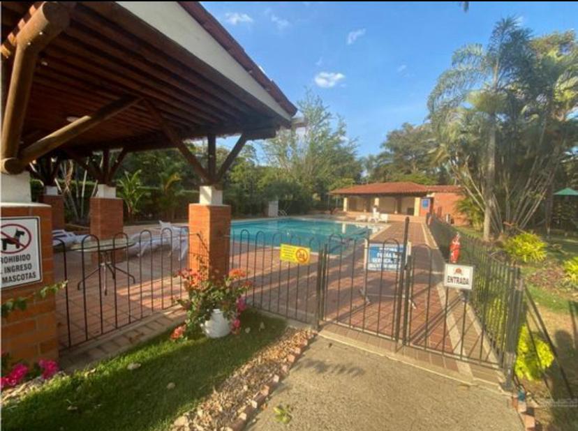 VENDO CASA CR POLO CLUB-PANCE