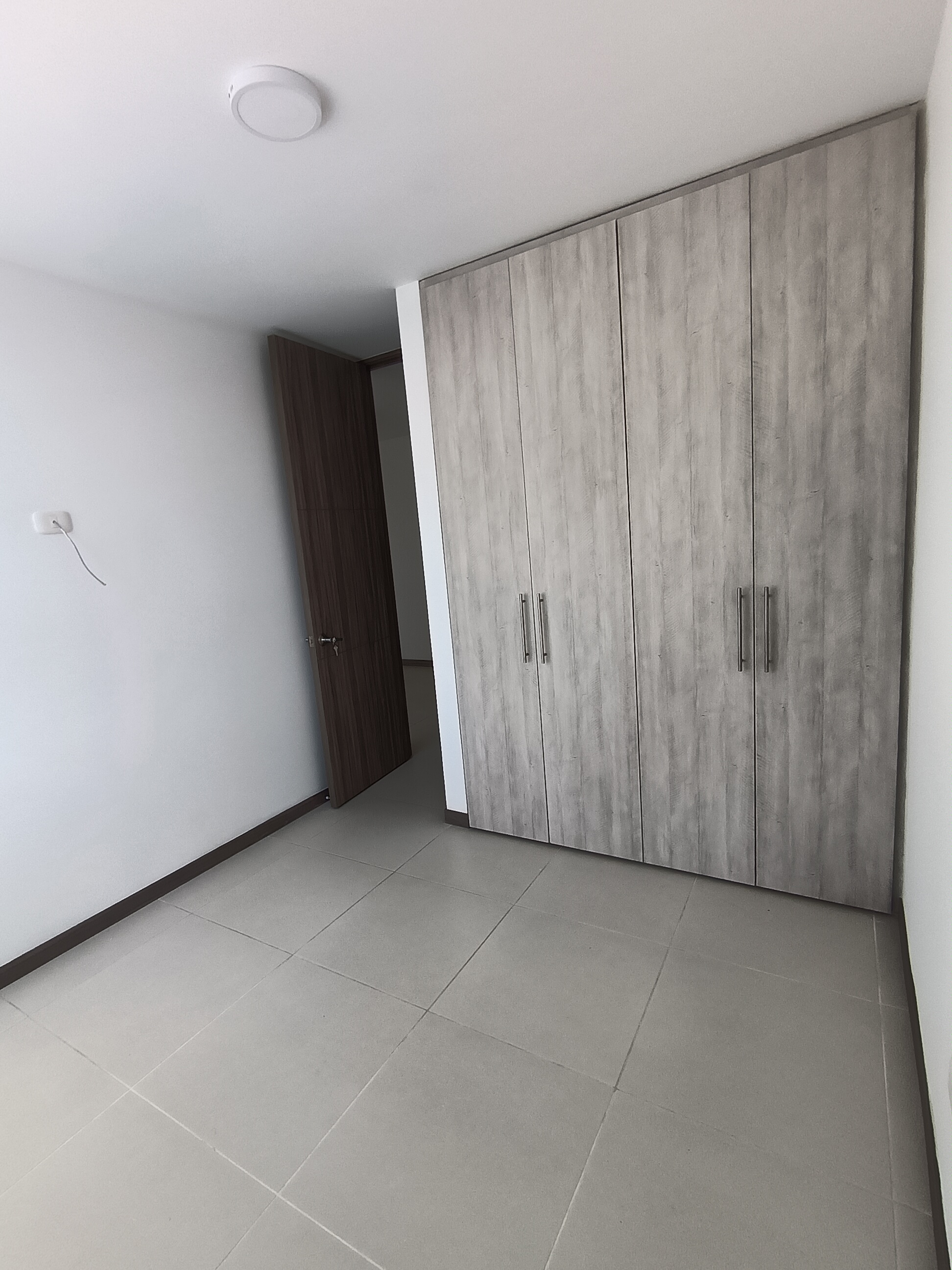 VENDO  APARTAMENTO EN EL CR BAIKAL