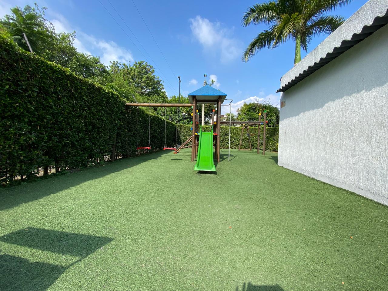 VENDO APARTAMENTO EN CR PARQUES DE LA BOCHA