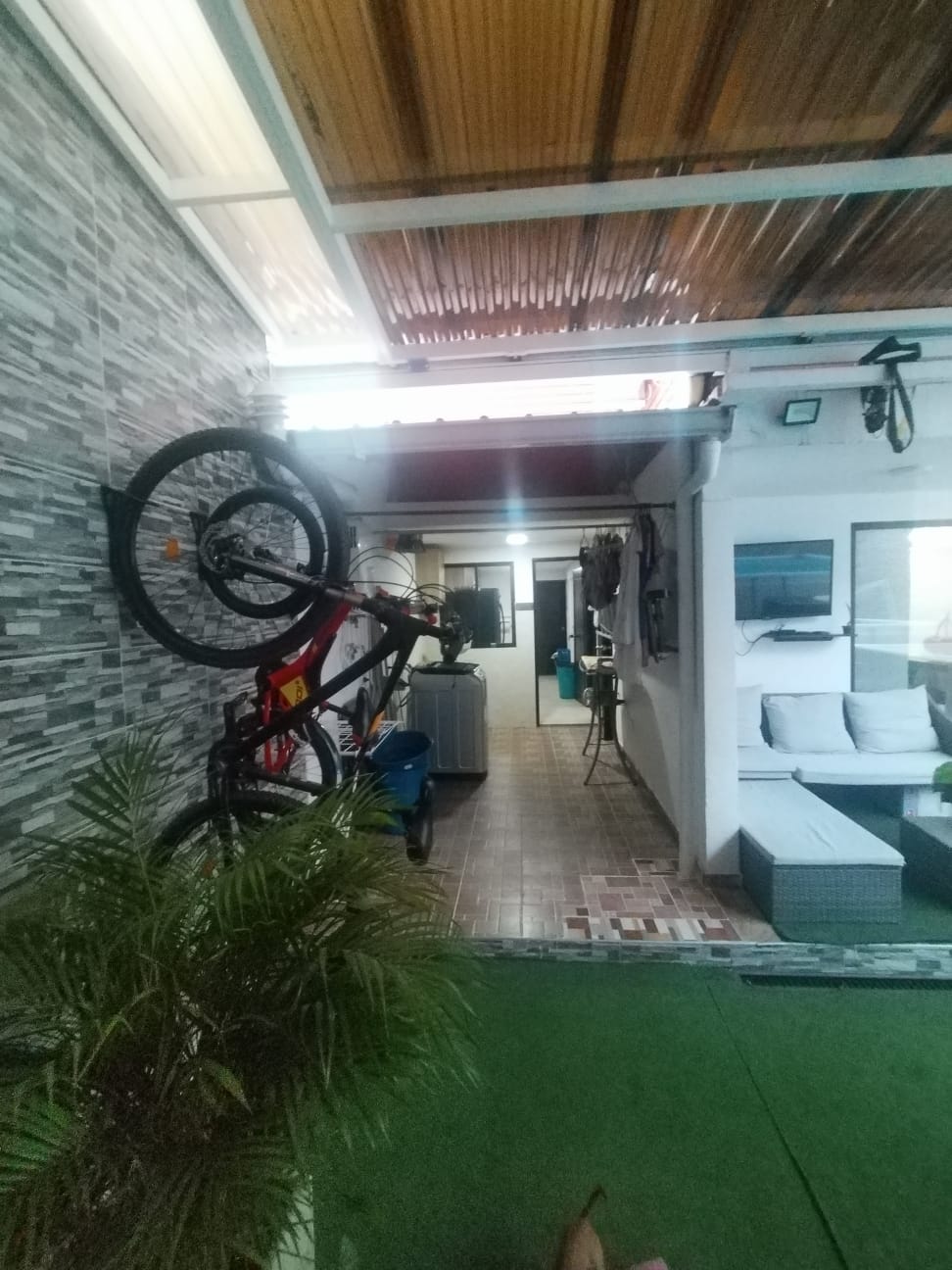 VENDO CASA BARRIO SANTA ANITA -CALI