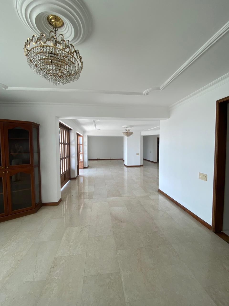 VENDO APARTAMENTO EN EDIFICIO EL NARANJO