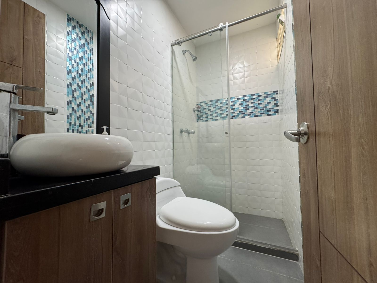 VENDO APARTAMENTO EN CR LANTANA - KACHIPAY