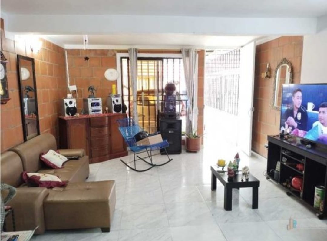 VENDO CASA CIUDADELA DE LAS FLORES -JAMUNDI