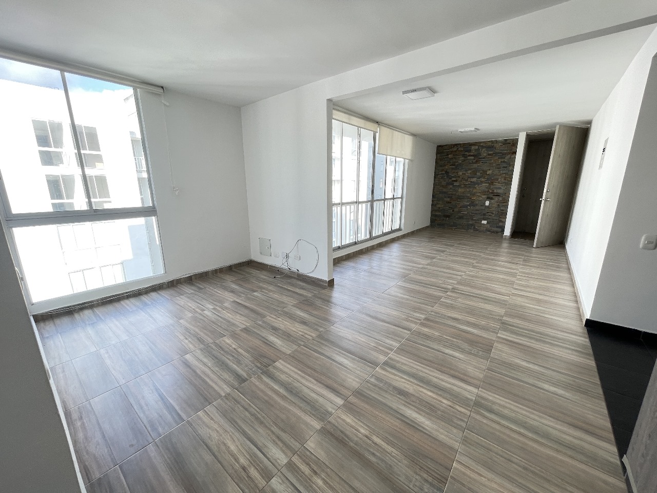VENDO APARTAMENTO EN CR ALTOS DE SEMILLERO 2