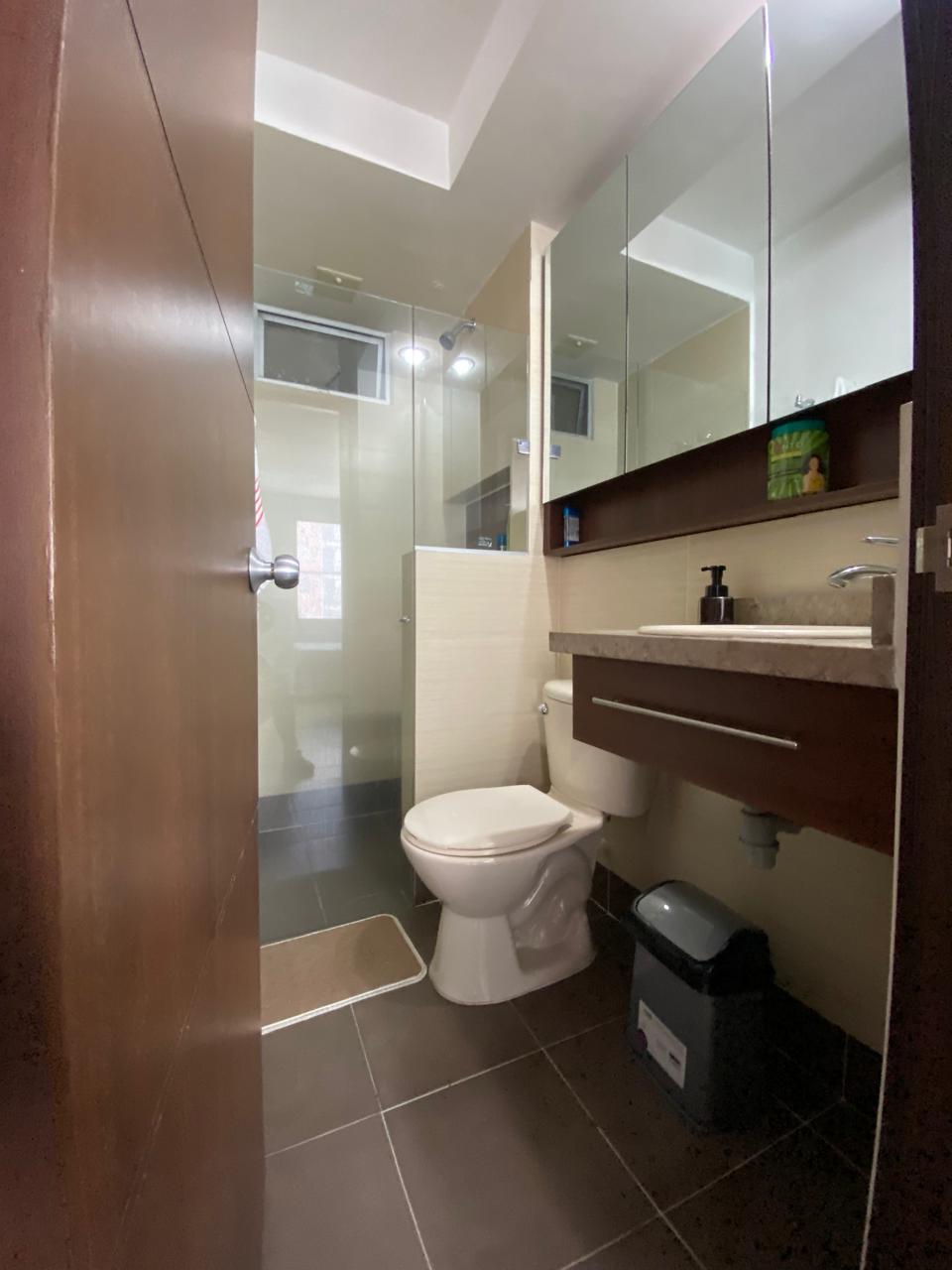 VENDO APARTAMENTO EN CR PARQUES DE LA BOCHA