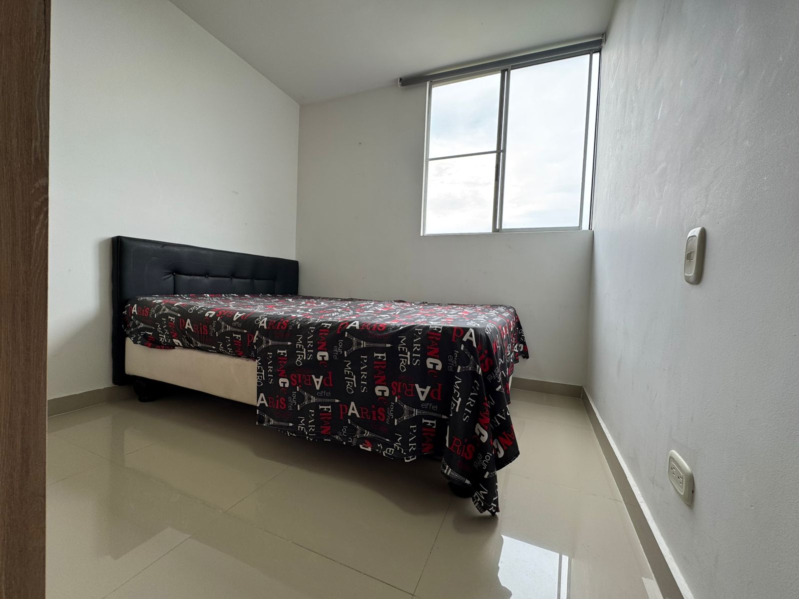 VENDO APARTAMENTO EN CR LANTANA - KACHIPAY