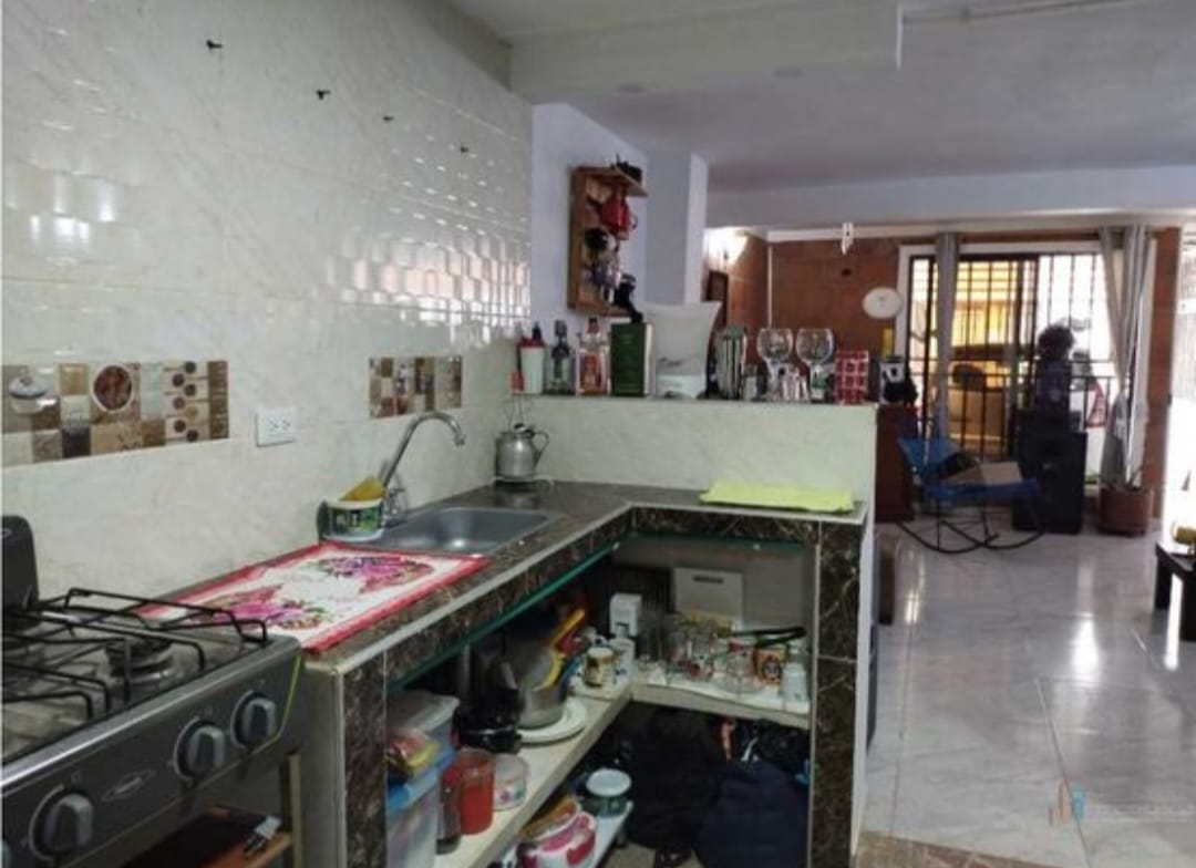 VENDO CASA CIUDADELA DE LAS FLORES -JAMUNDI