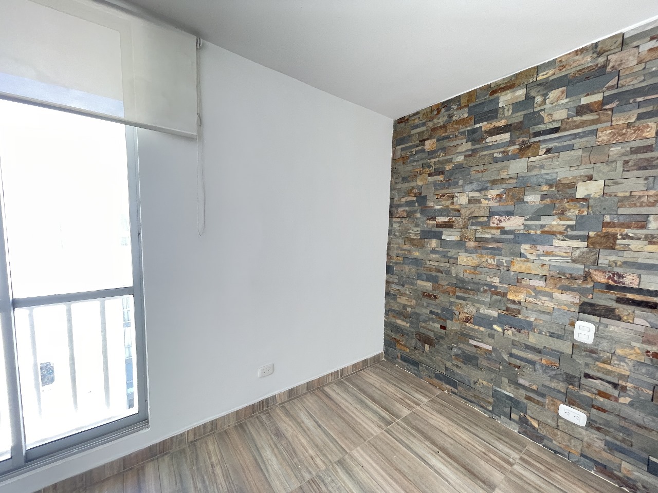 Apartamento en venta en Meléndez, piso 8 con parqueadero y piscina
