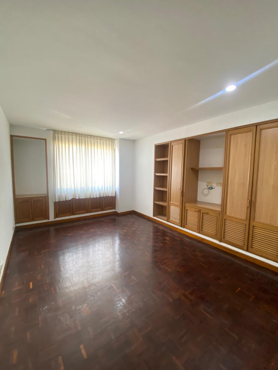 VENDO APARTAMENTO EN EDIFICIO EL NARANJO