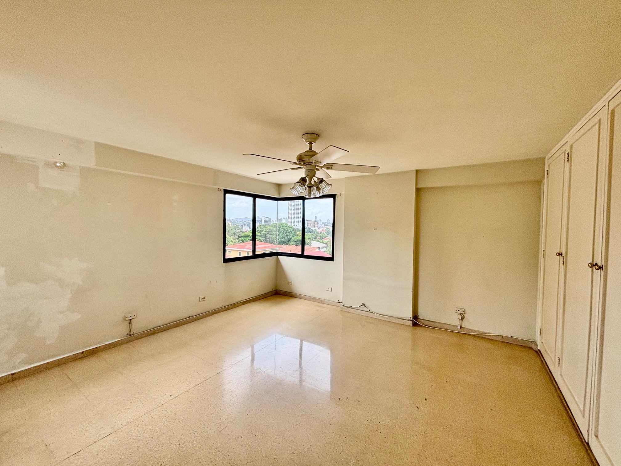 SE VENDE EN PH CARMEL, EL CARMEN