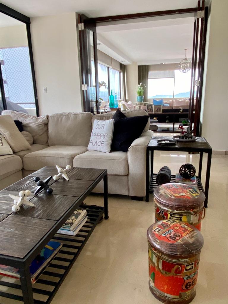 Se Vende apartamento en La Cresta