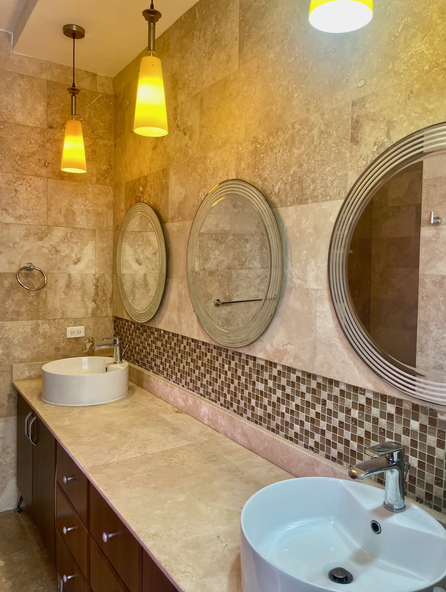 SE VENDE EN PH Q TOWER, PUNTA PACIFICA