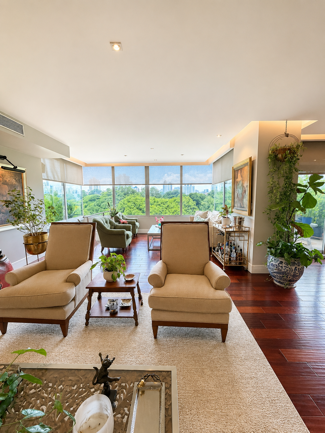 Exclusivo Apartamento en Altos del Golf frente al Parque Omar