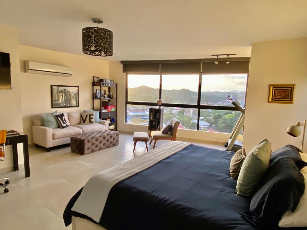 Se Vende apartamento en La Cresta