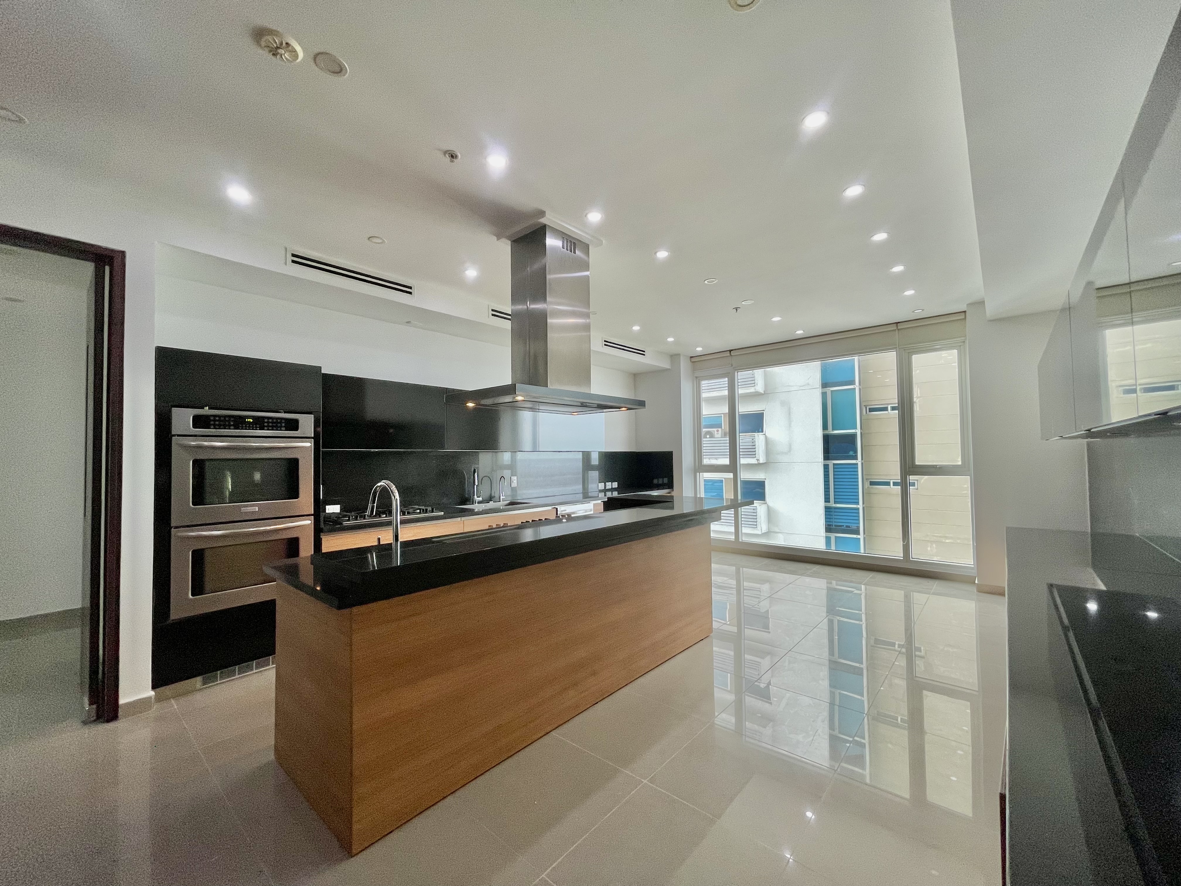 Se Vende apto en PH Marea, Costa del Este